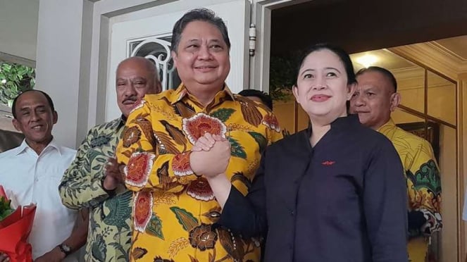 Ketua Umum Partai Golkar Airlangga Hartarto dan Ketua DPP PDIP Puan Maharani