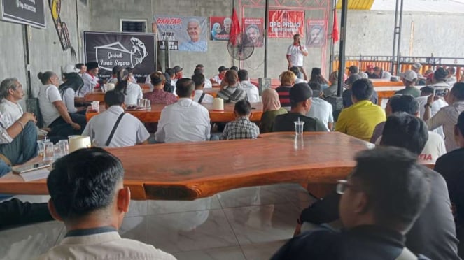 Sebanyak 29 Dewan Pimpinan Cabang Pro Jokowi (Projo) di Jawa Timur mendeklarasik