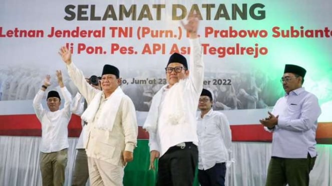 Ketua Umum PKB Muhaimin Iskandar dan Ketua Umum Partai Gerindra Prabowo Subianto mengunjungi Pondok Pesantren API Asri Tegalrejo, Magelang, Jawa Tengah, Jumat malam, 23 September 2022.